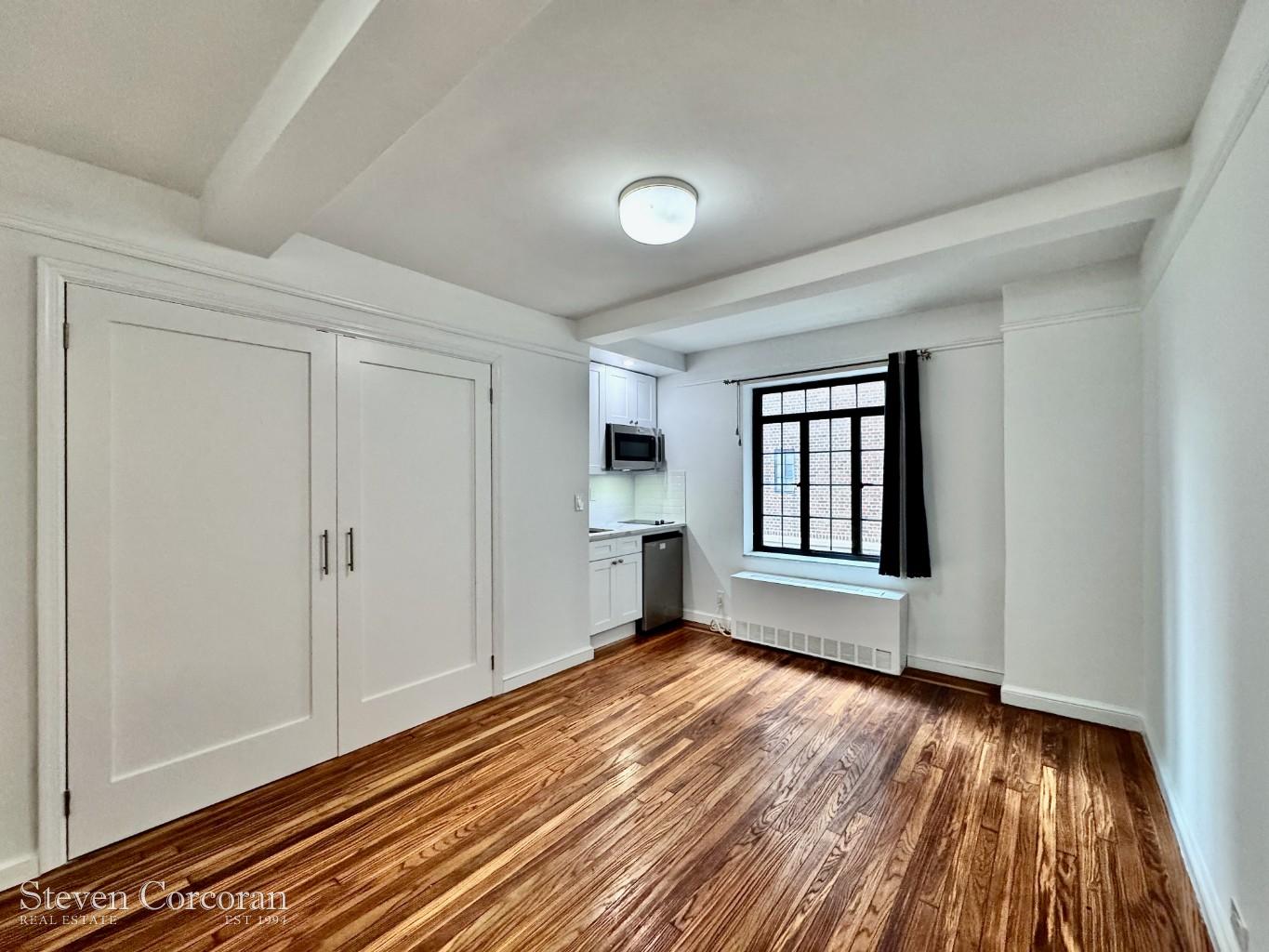 25 Tudor City Place 1910 — photo