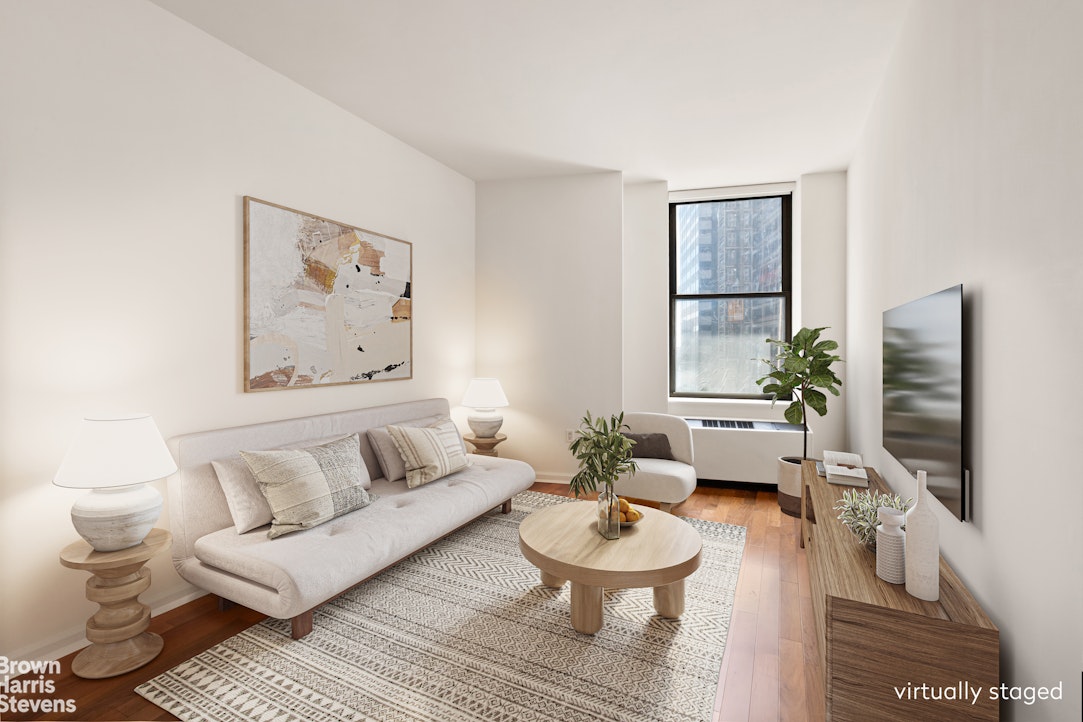 1 Wall Street Court 1003 — photo