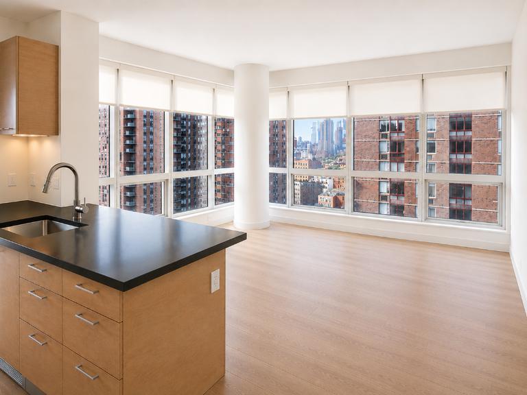 350 W 42nd Street 15B — photo