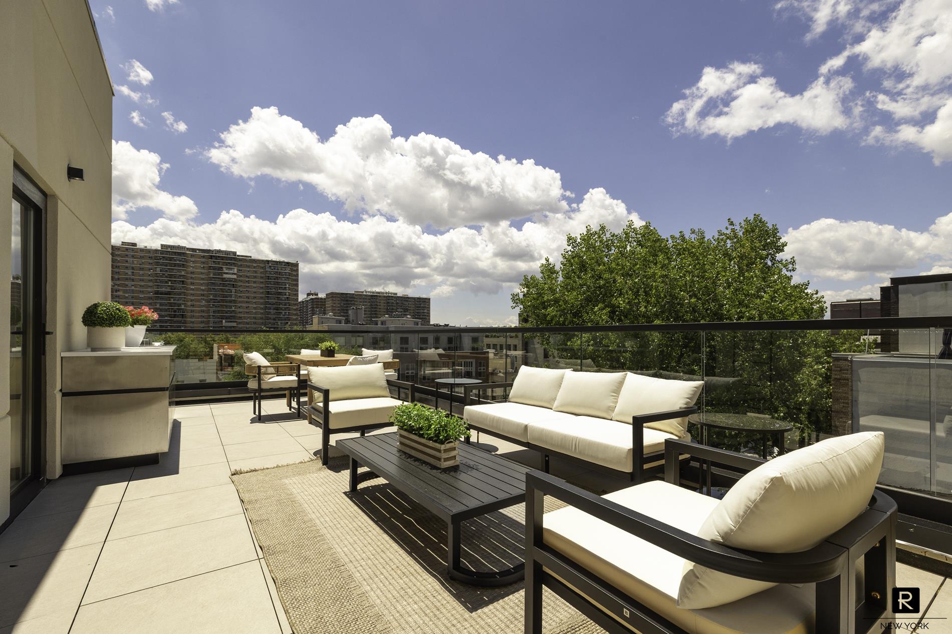 100 Scholes Street 4-B — photo