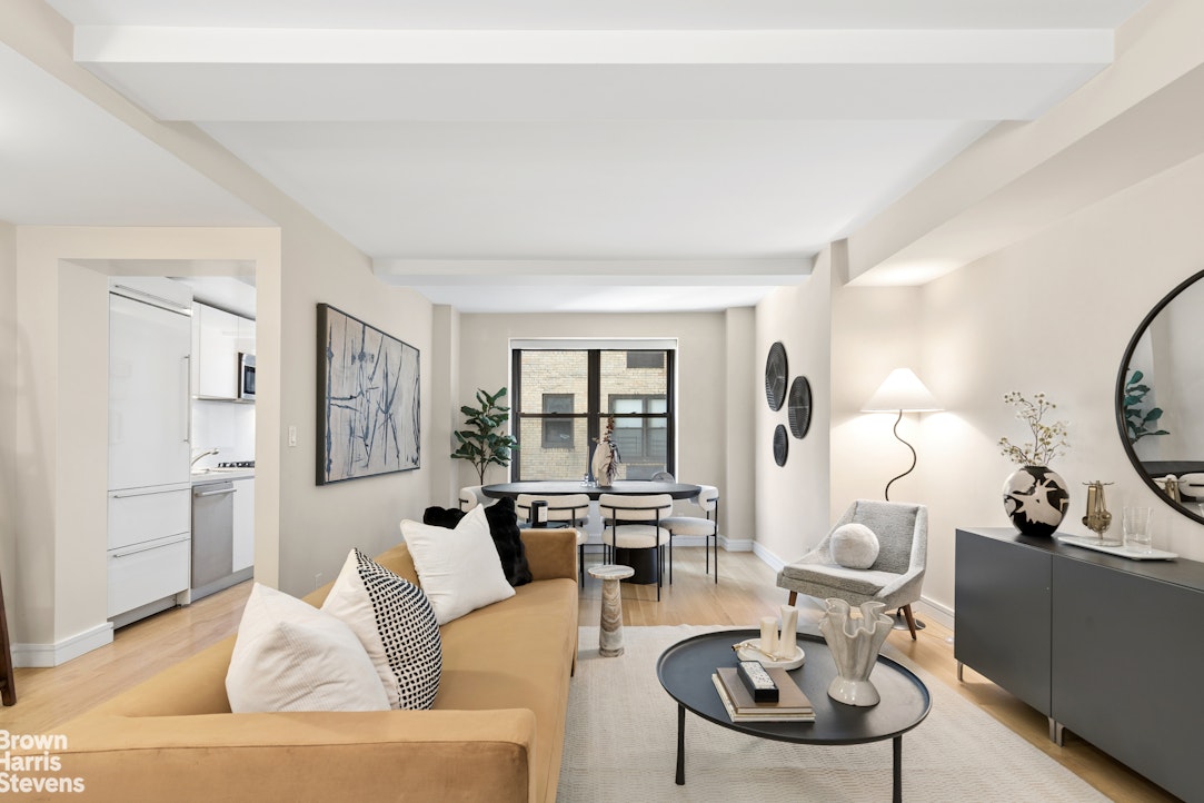230 Riverside Drive 4B — photo
