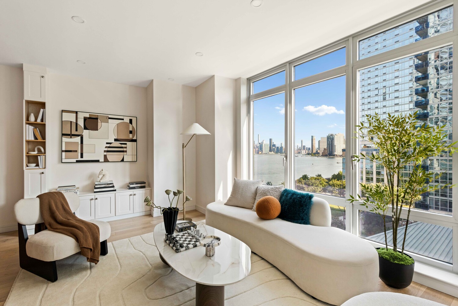 2 Northside Piers 7J — photo