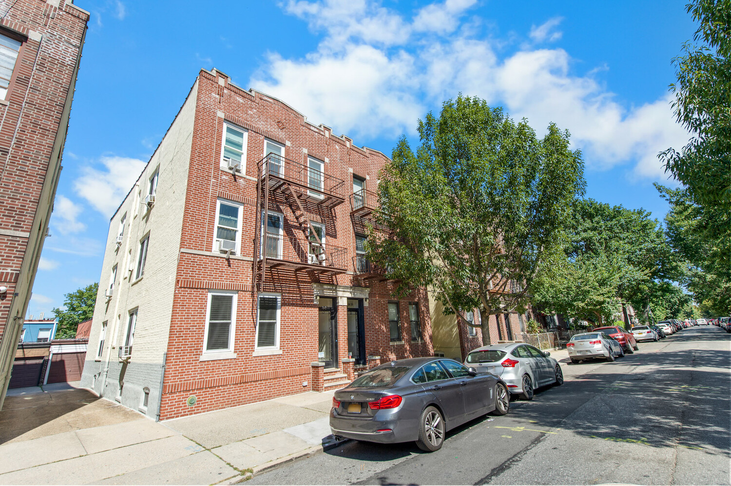 30-72 37th Street Building — photo