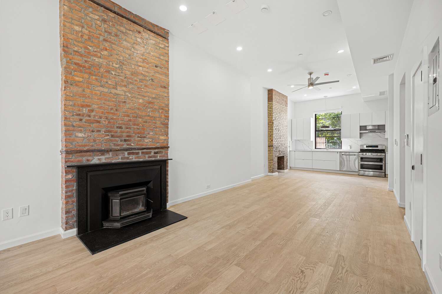774 Greene Avenue Th — photo