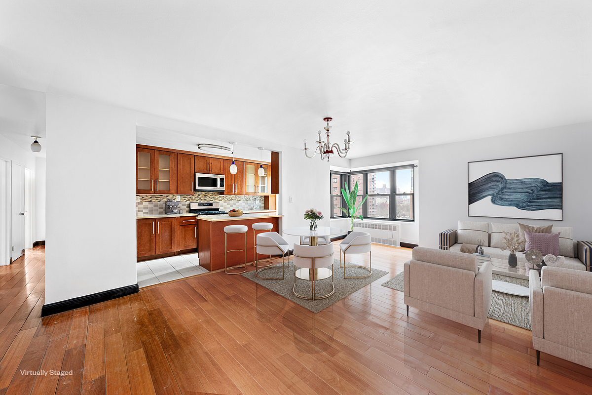 212 E Broadway G701 — photo