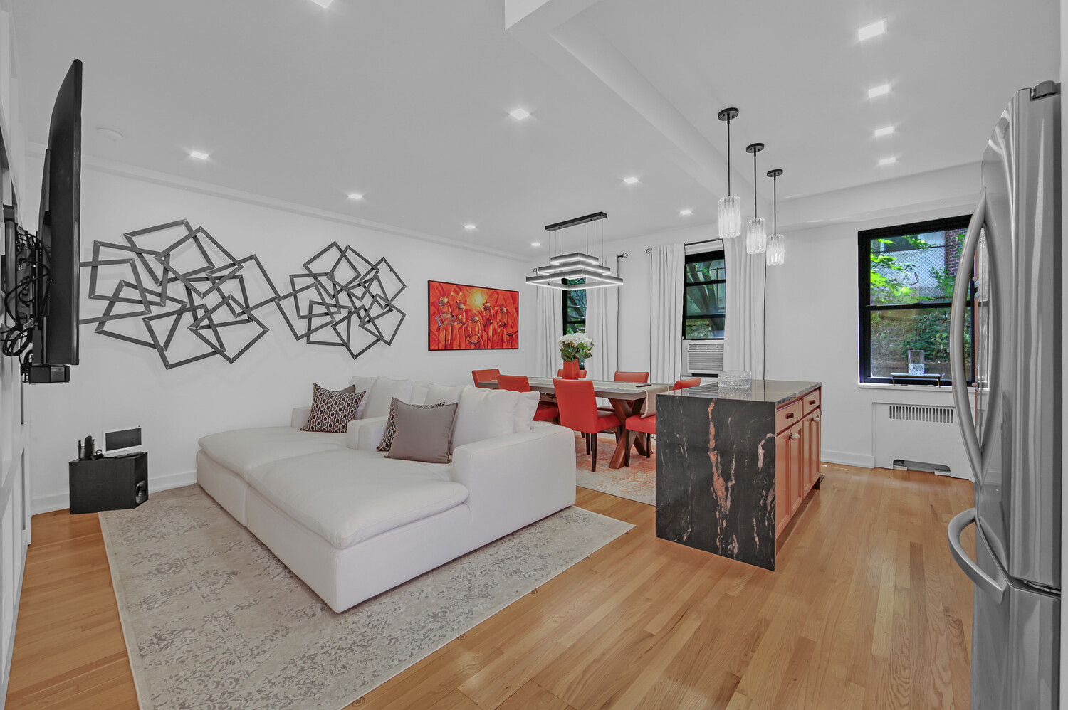 251 Seaman Avenue 2D/3D — photo