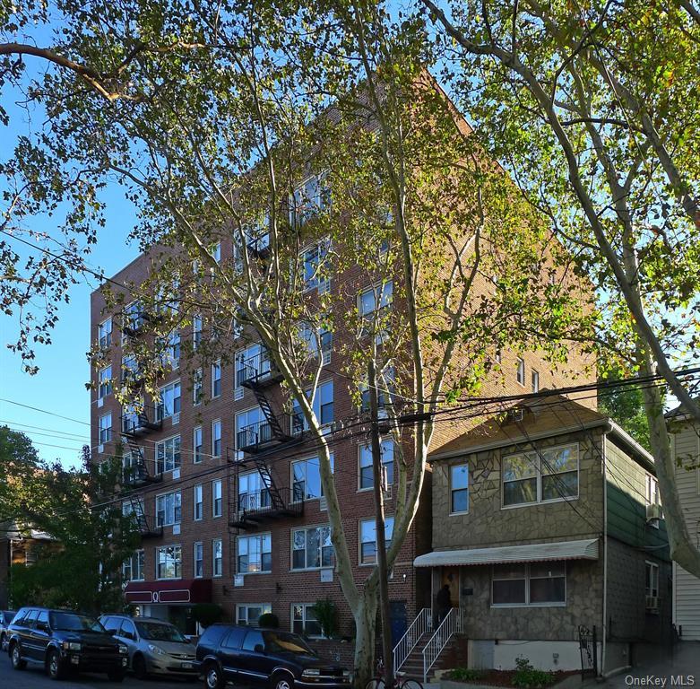 50-15 39th Street 5-C — photo