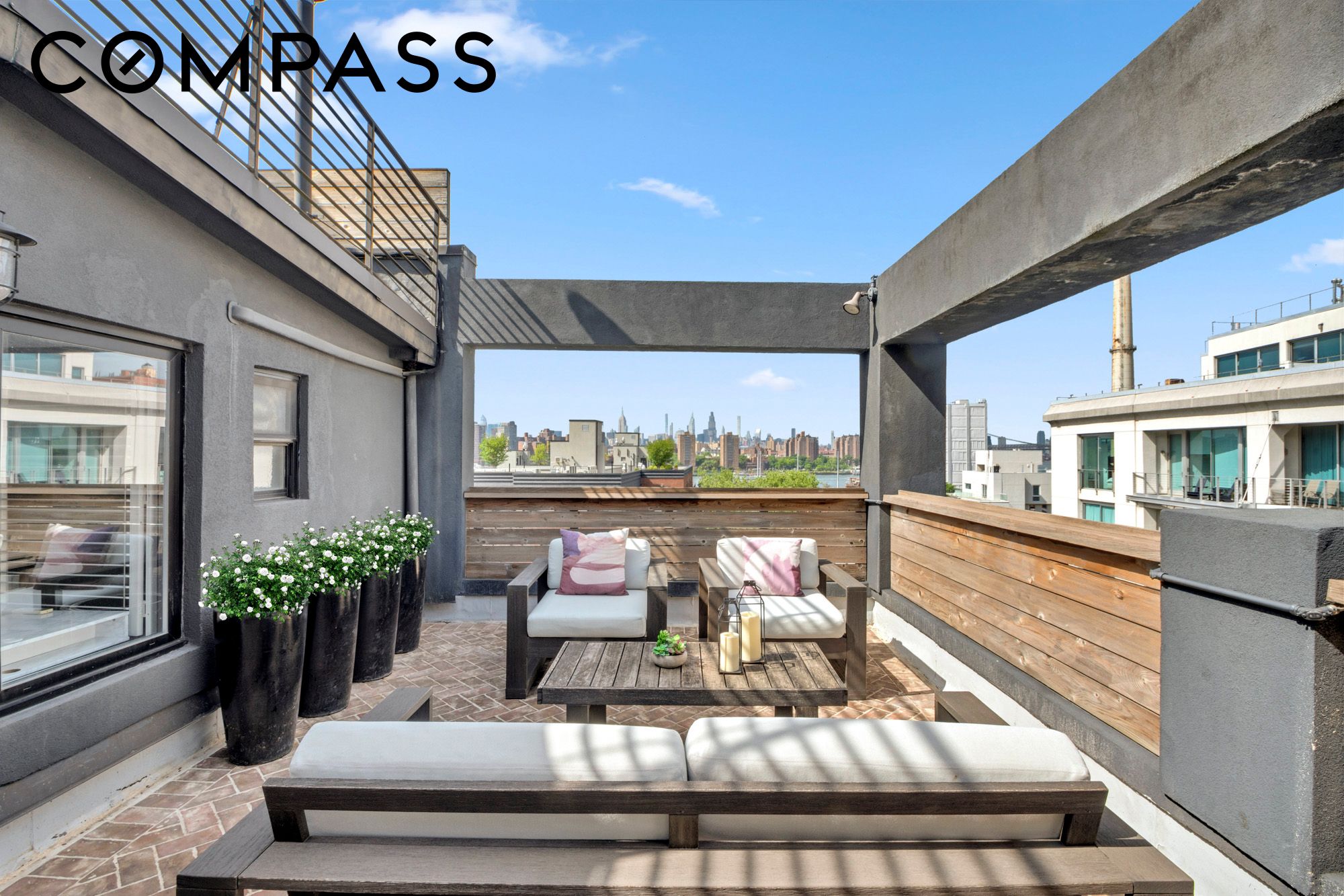 100 Gold Street Pha — photo