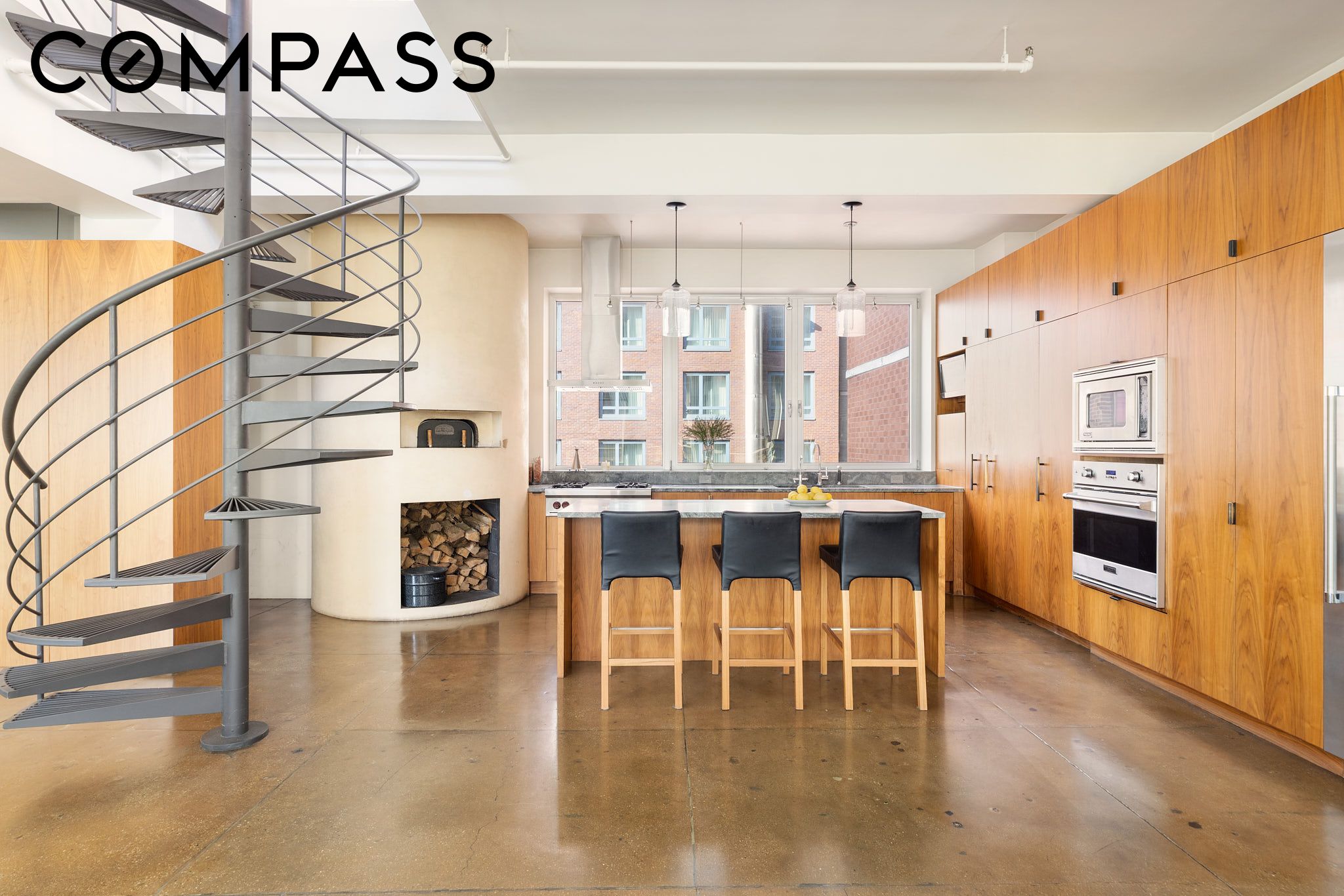 347 W 39th Street Phne — photo