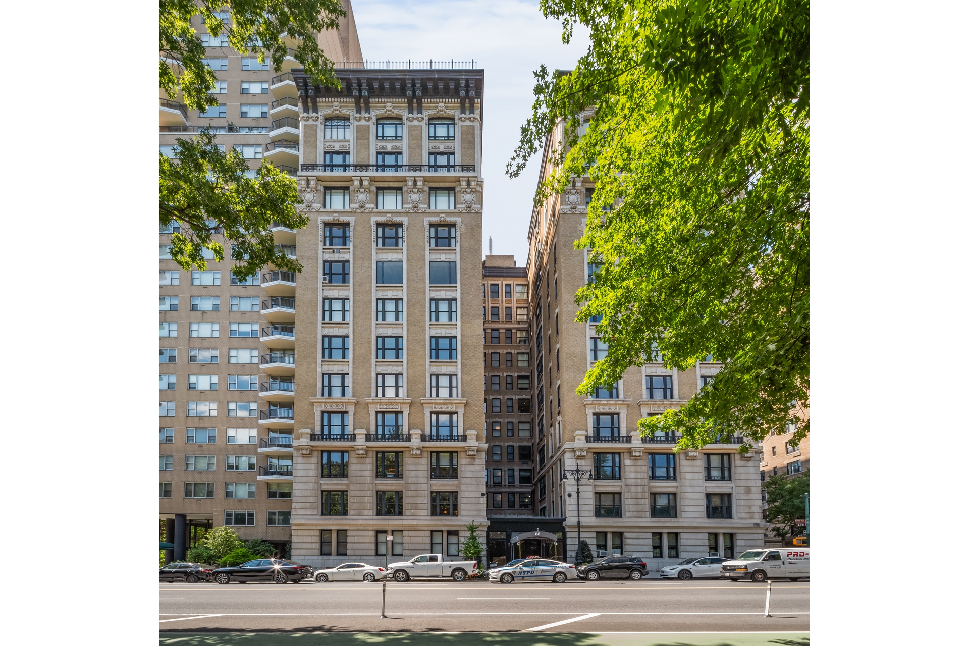 88 Central Park W 4S — photo