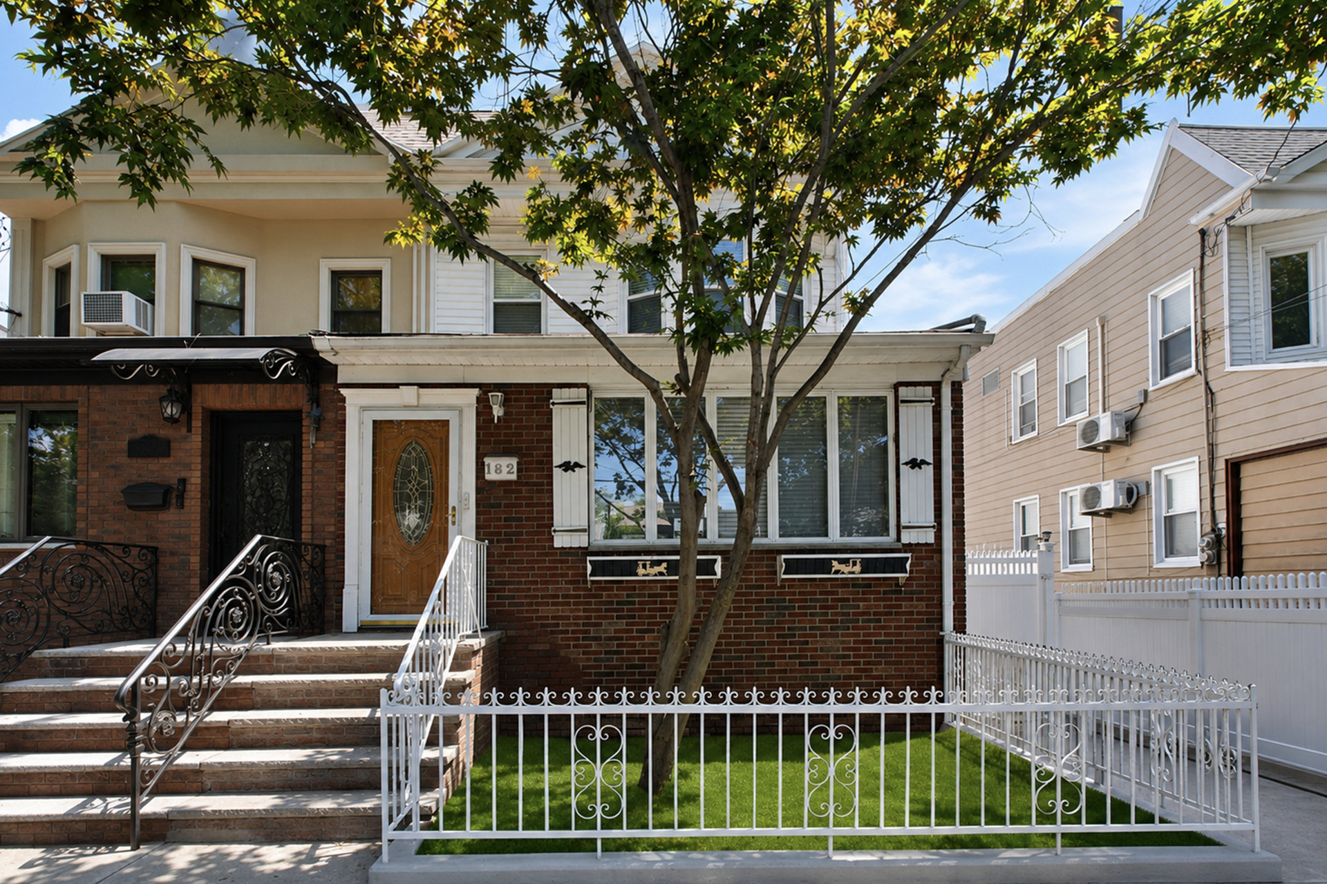 1829 W 10th Street — photo
