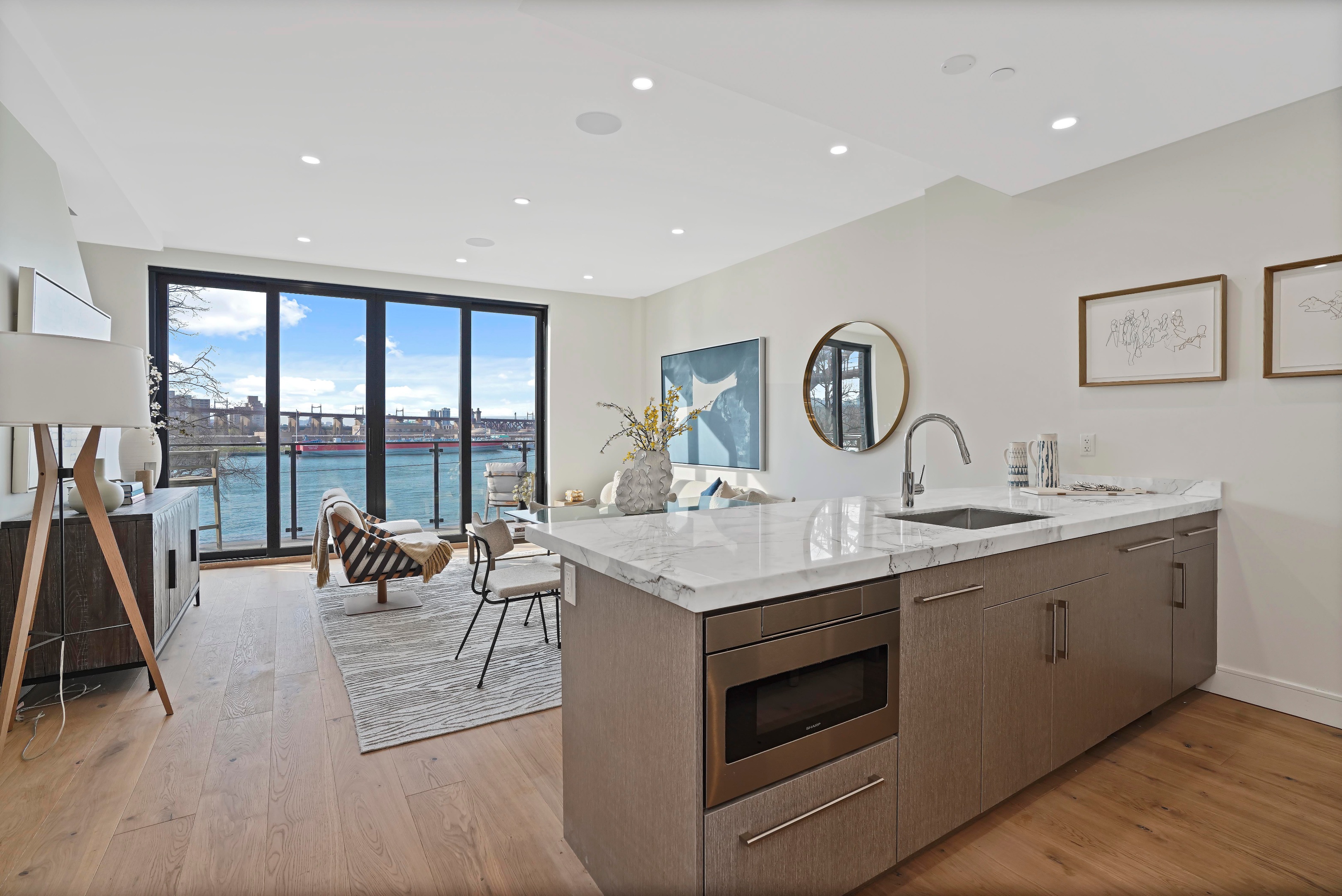 21-31 Shore Boulevard 3C — photo
