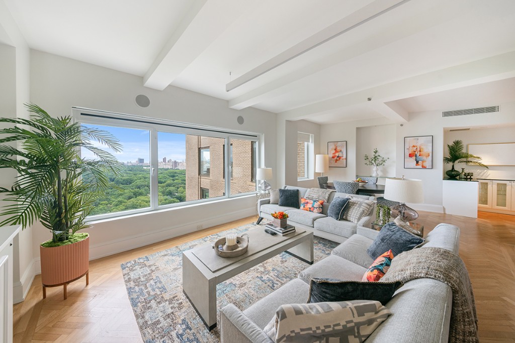 160 Central Park S 2707 — photo