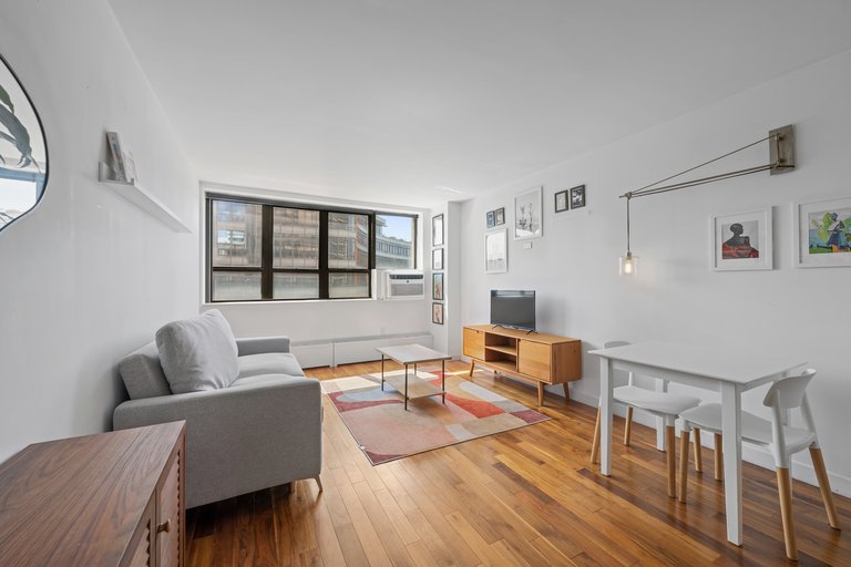 301 W 110th Street 4V — photo