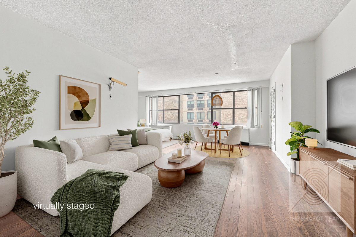 1065 Park Avenue 9D — photo