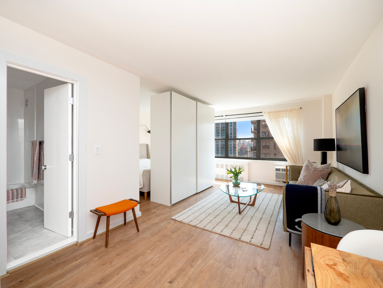 185 W End Avenue 26E — photo