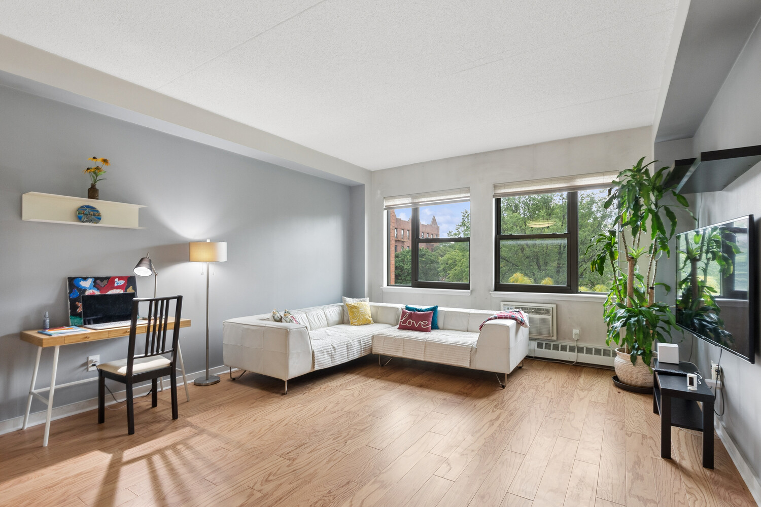 1521 Bergen Street 308 — photo
