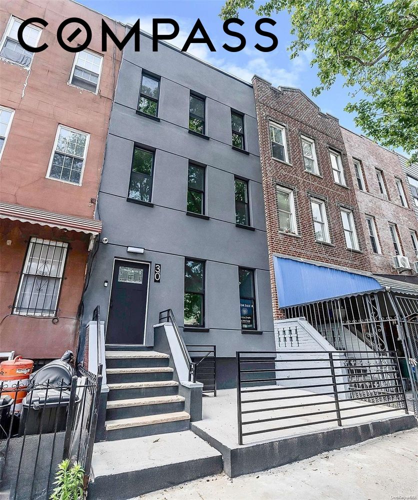 30 Marconi Place — photo