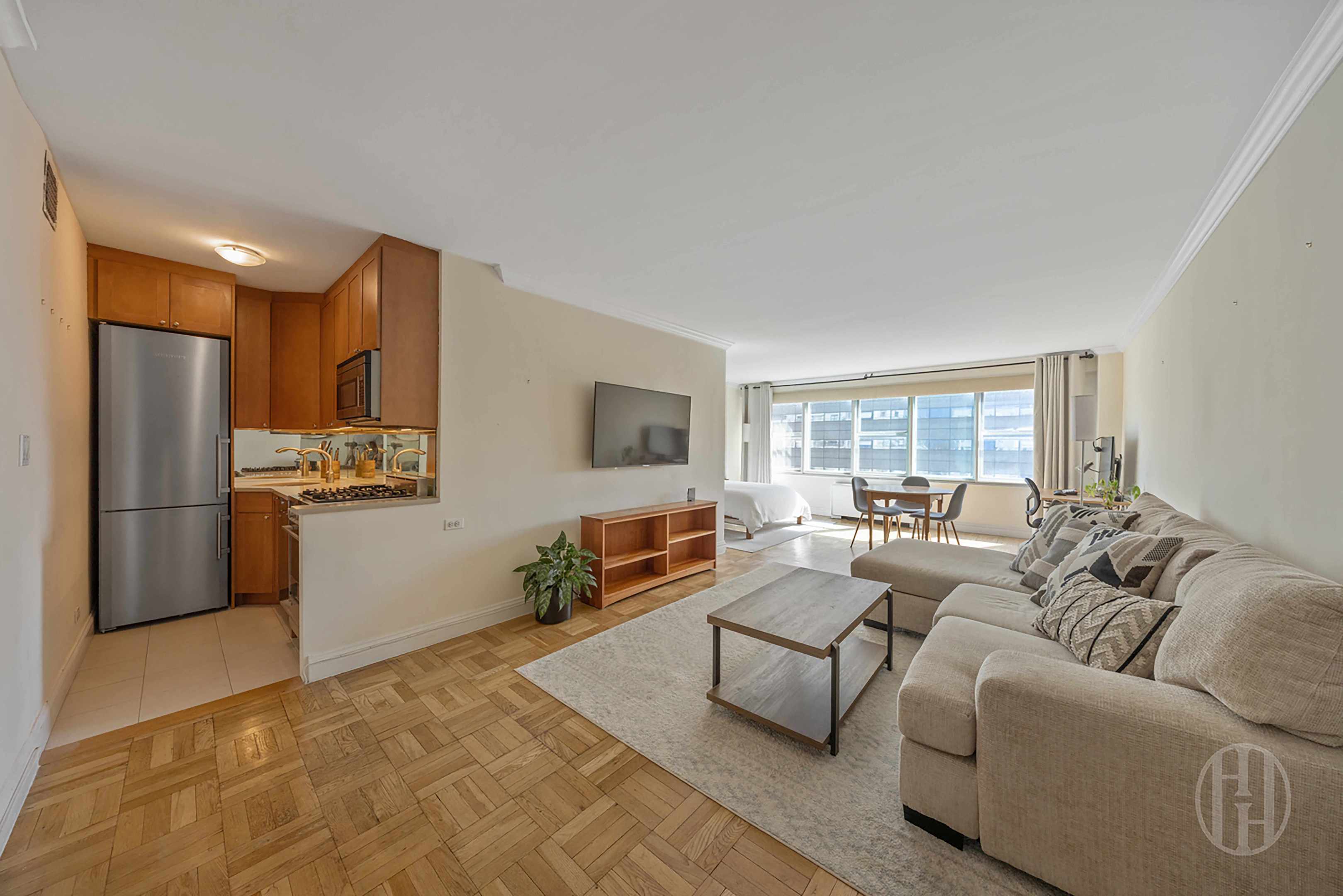 69 5th Avenue 15H — photo