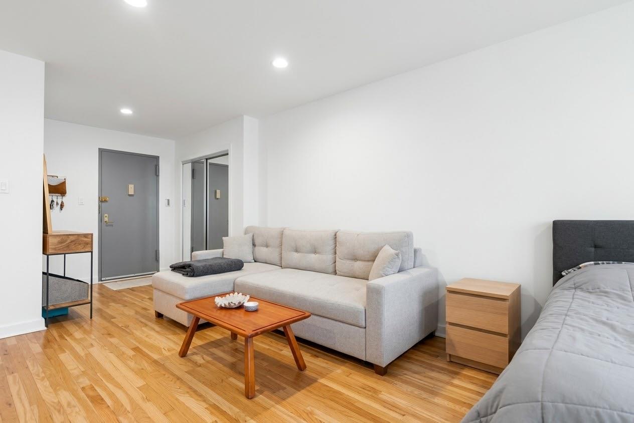 140 7th Avenue 4-S — photo