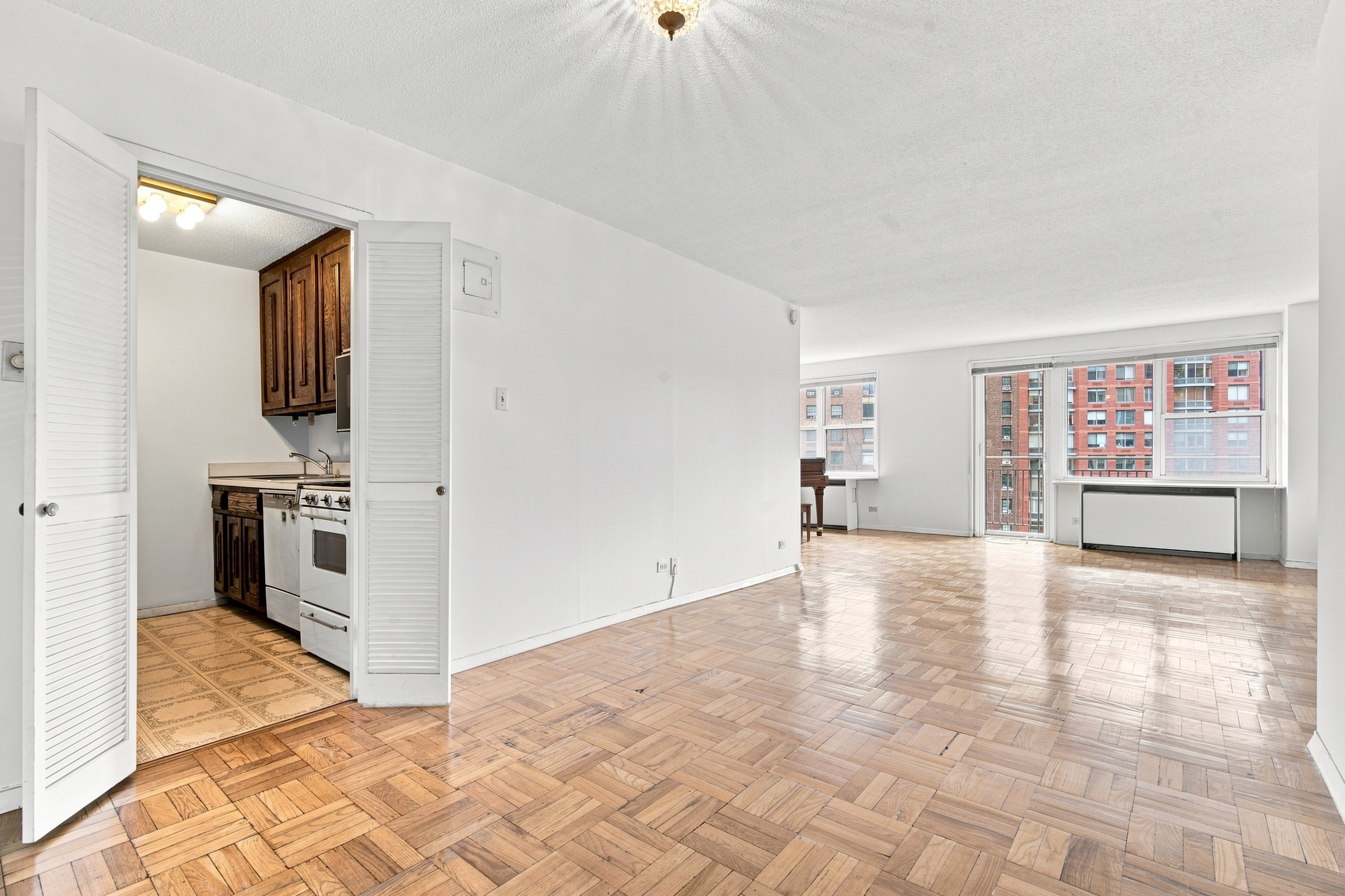 201 W 70th Street 10H — photo