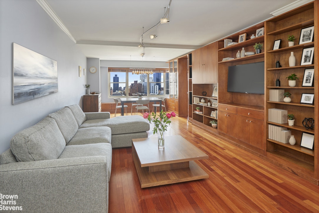 370 E 76th Street a1501 — photo