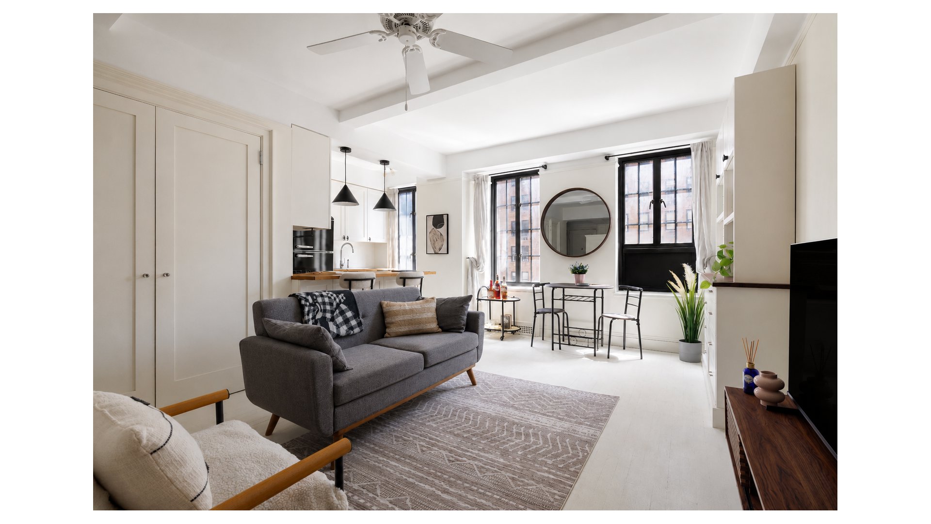 201 W 16th Street 6D — photo