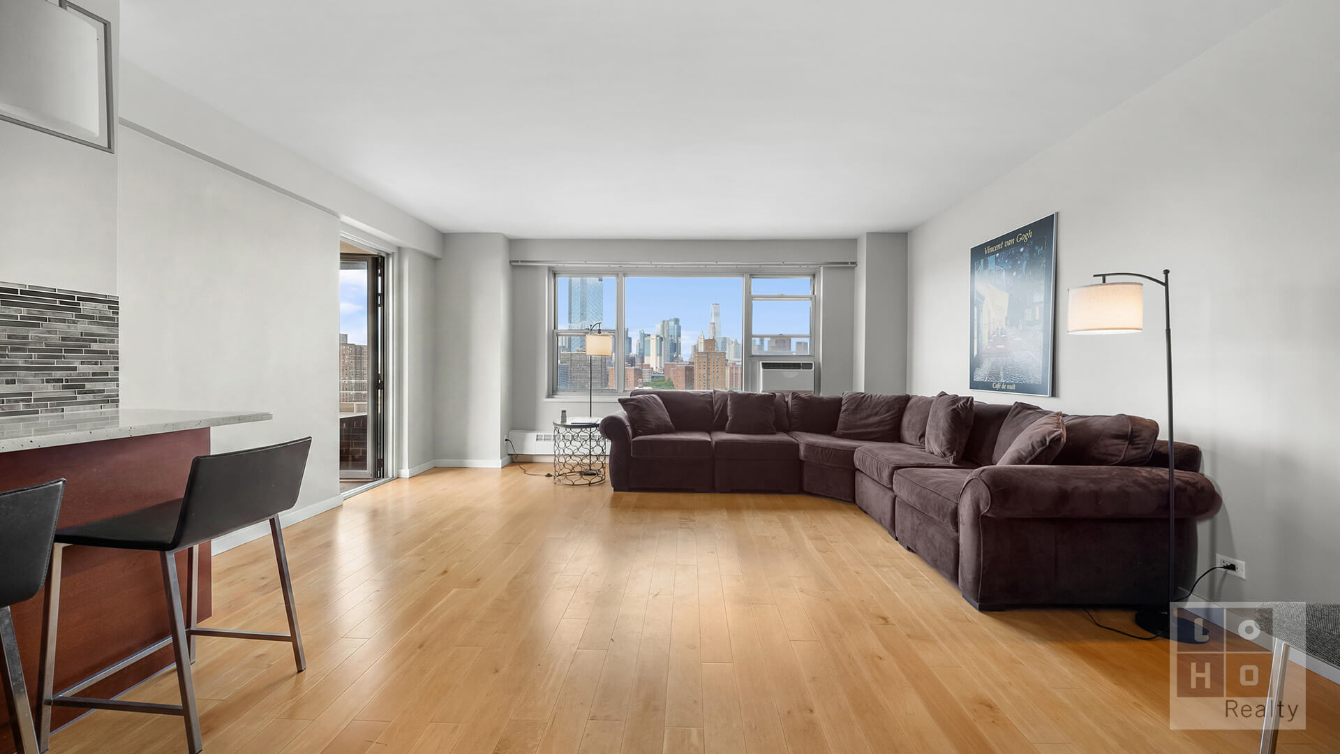 577 Grand Street F1607 — photo