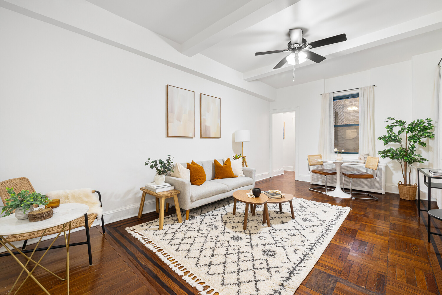 65 W 95th Street Aptg — photo