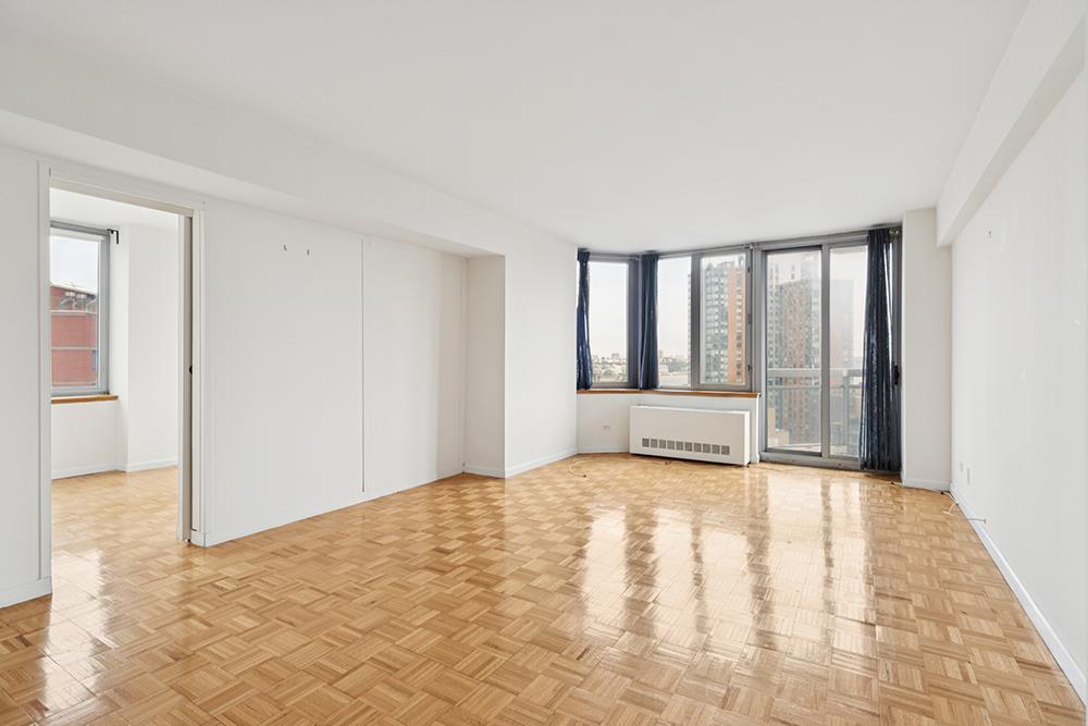 500 W 43rd Street 20-Hj — photo