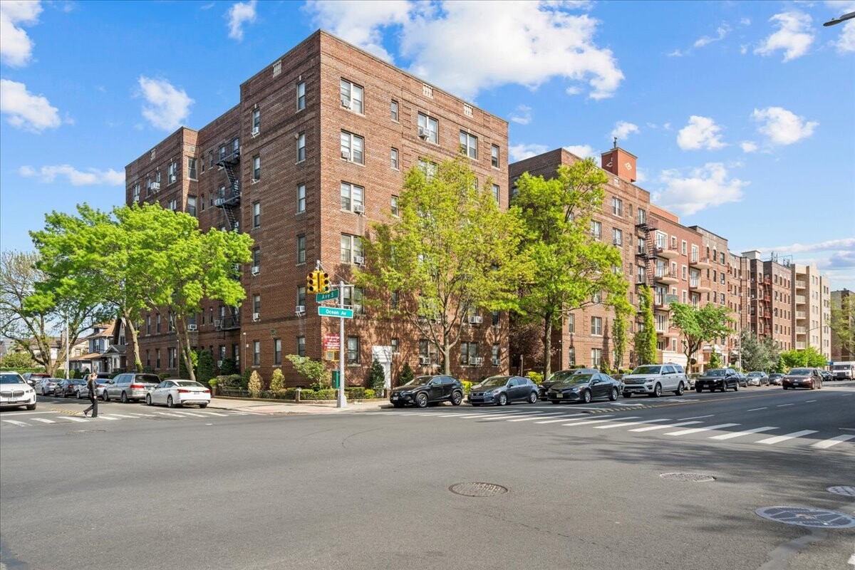 2375 Ocean Avenue 5D — photo