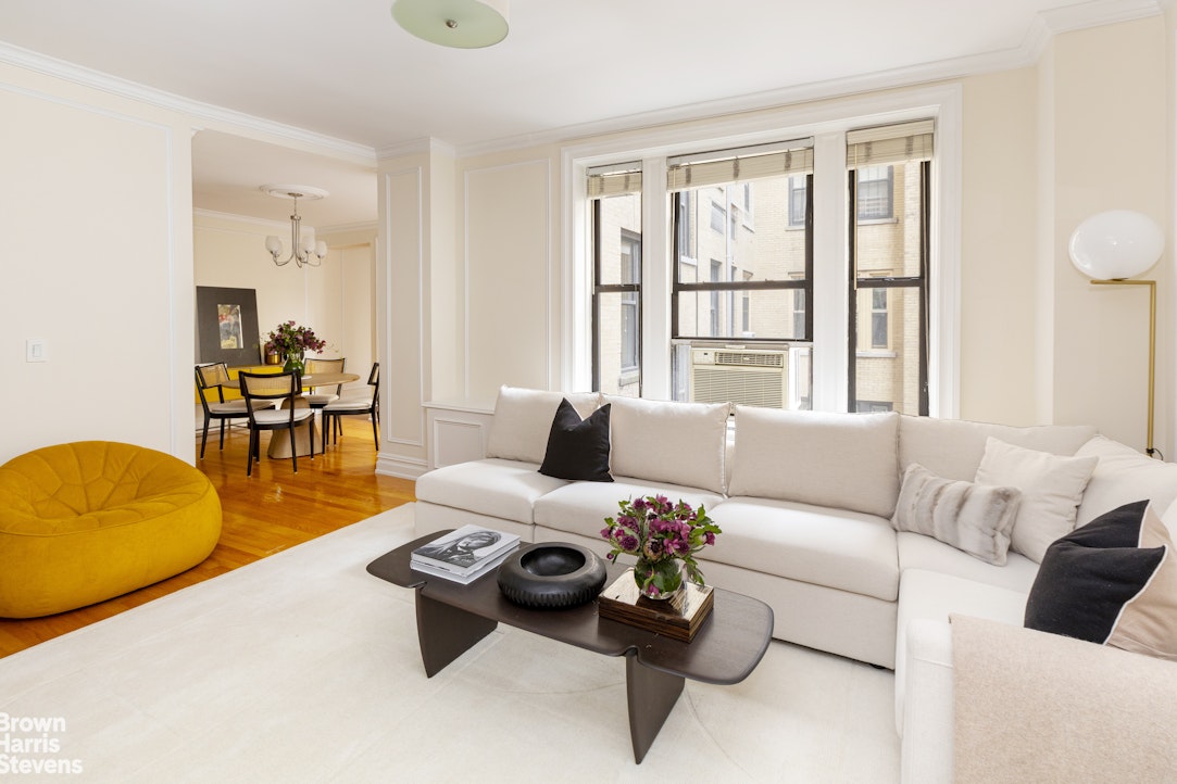 500 W End Avenue 2E — photo