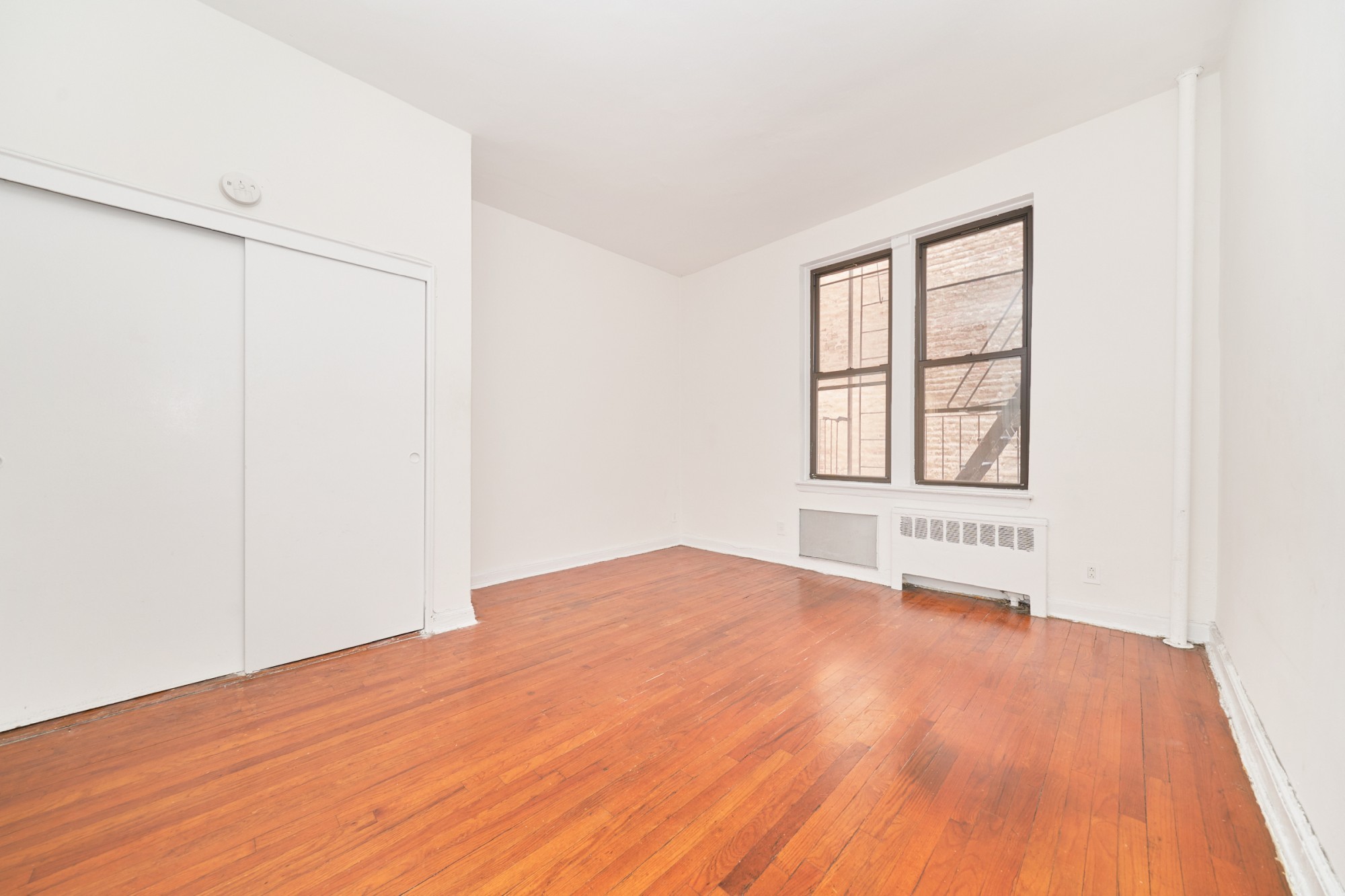 400 W 45th Street 3G — photo