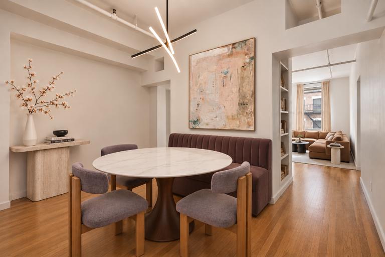 426 W Broadway 3B — photo