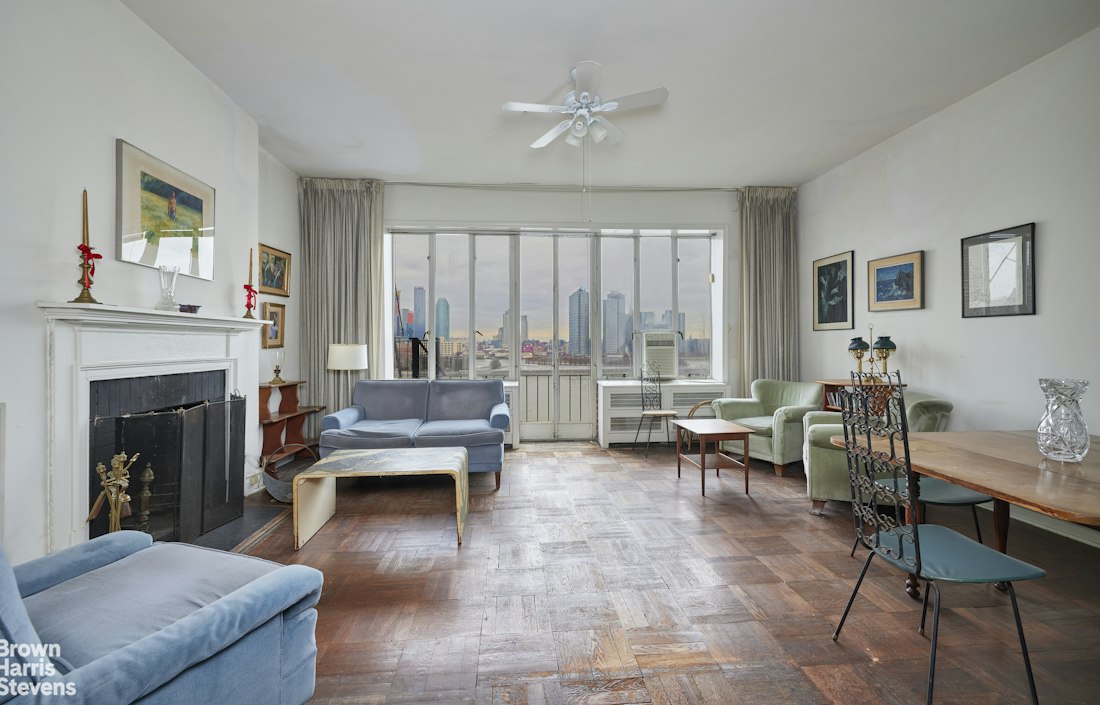 1 Beekman Place 705 — photo