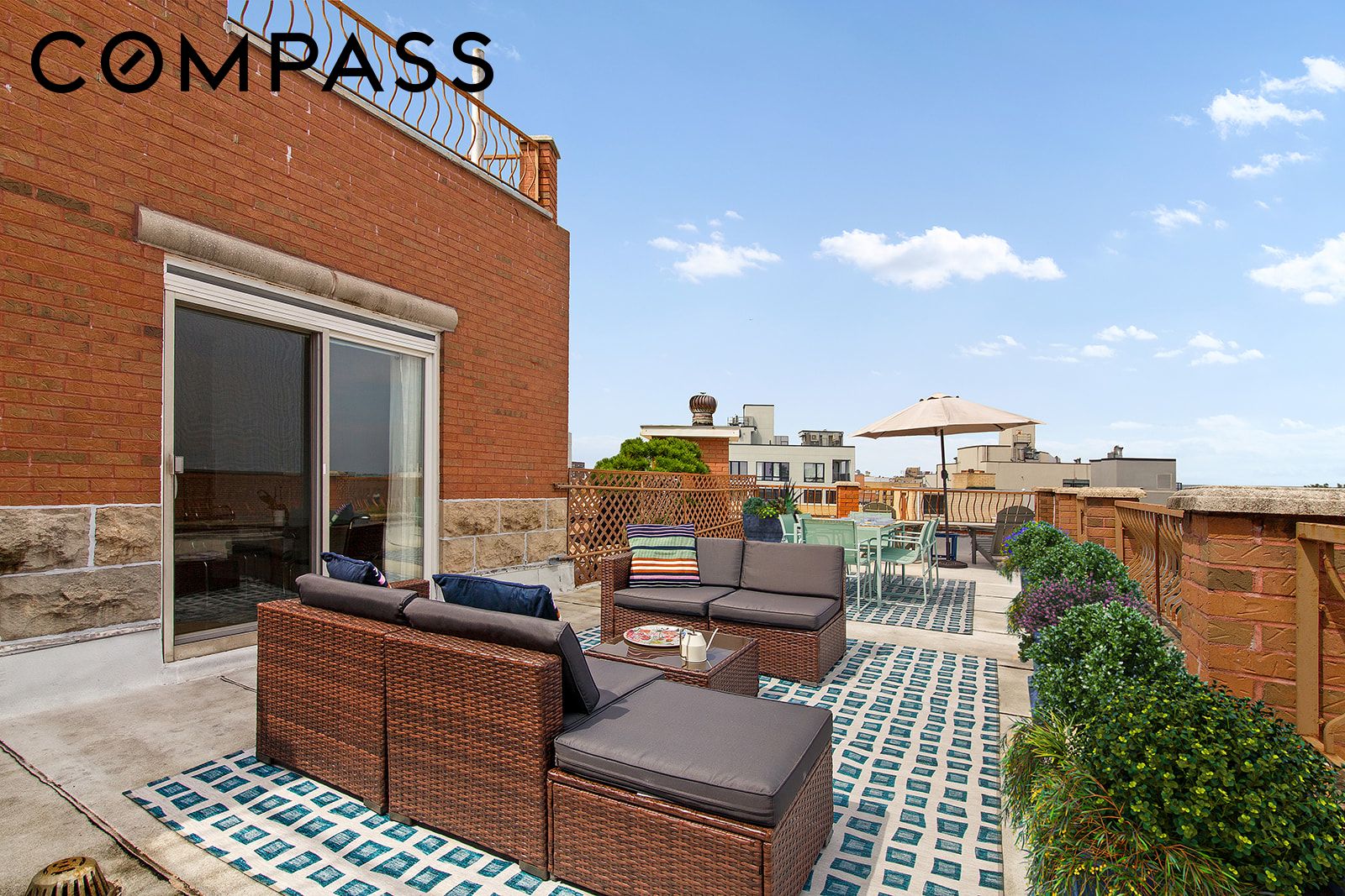 852 E 7th Street 7D — photo