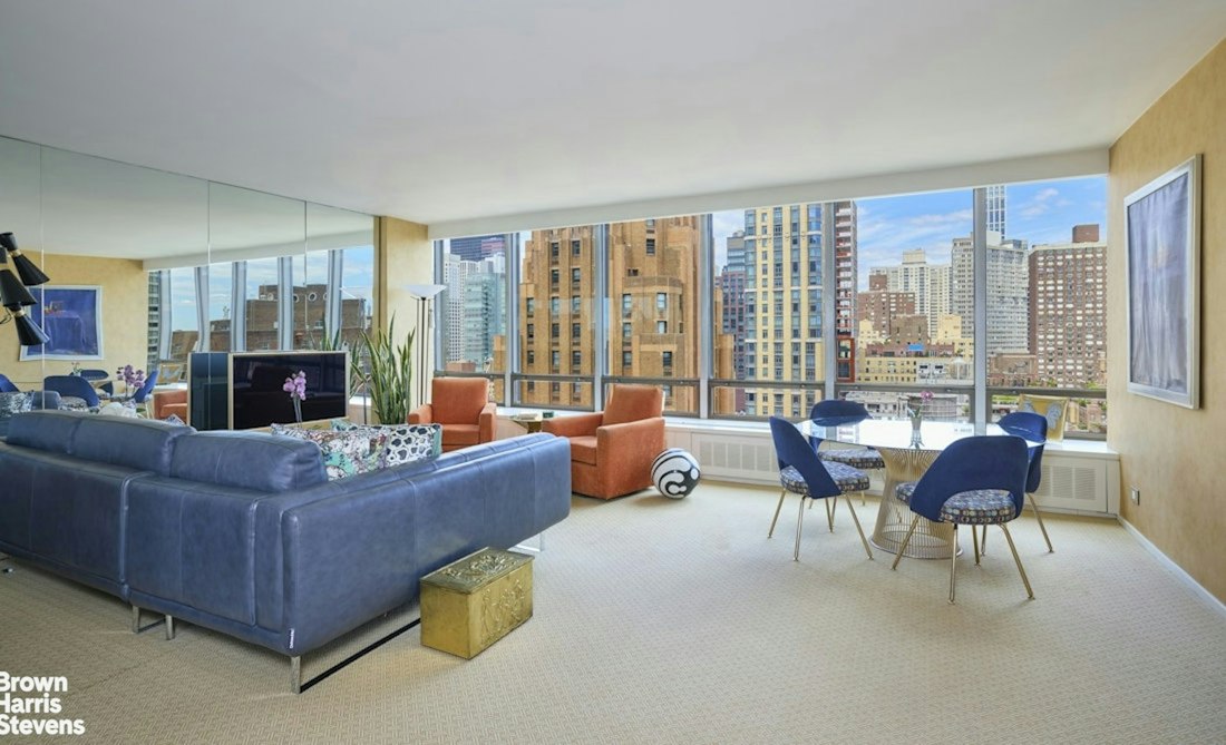 860 United Nations Plaza 20C — photo