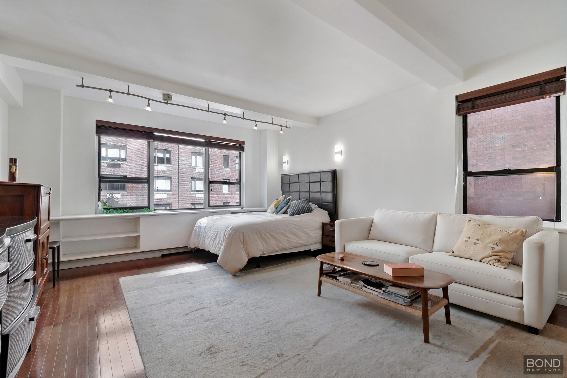 30 E 37th Street 6H — photo
