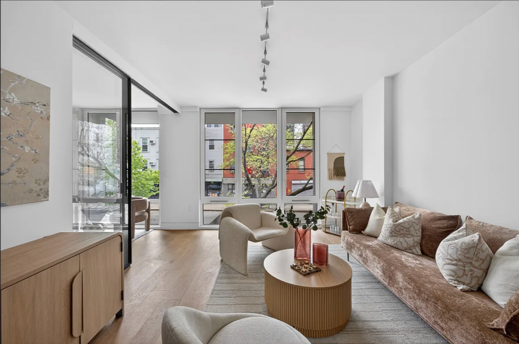 1110 Manhattan Avenue Residence 6 — photo