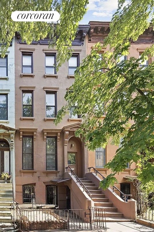 457 6th Street — photo