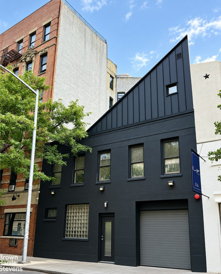 408 E 13th Street — photo