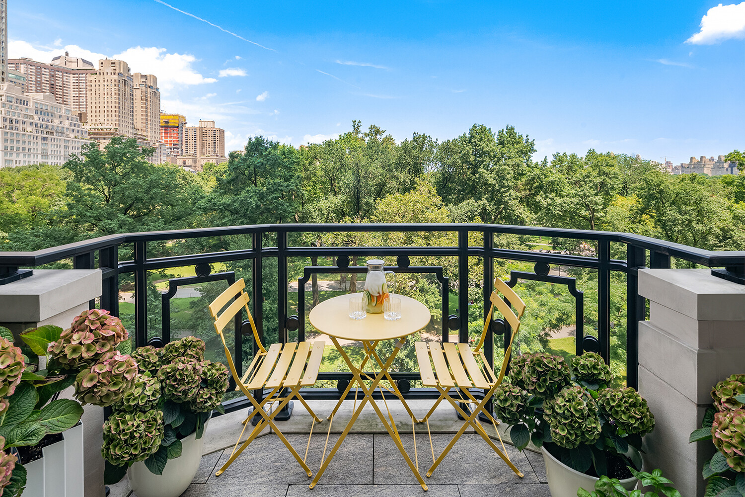 220 Central Park S Villa7 — photo
