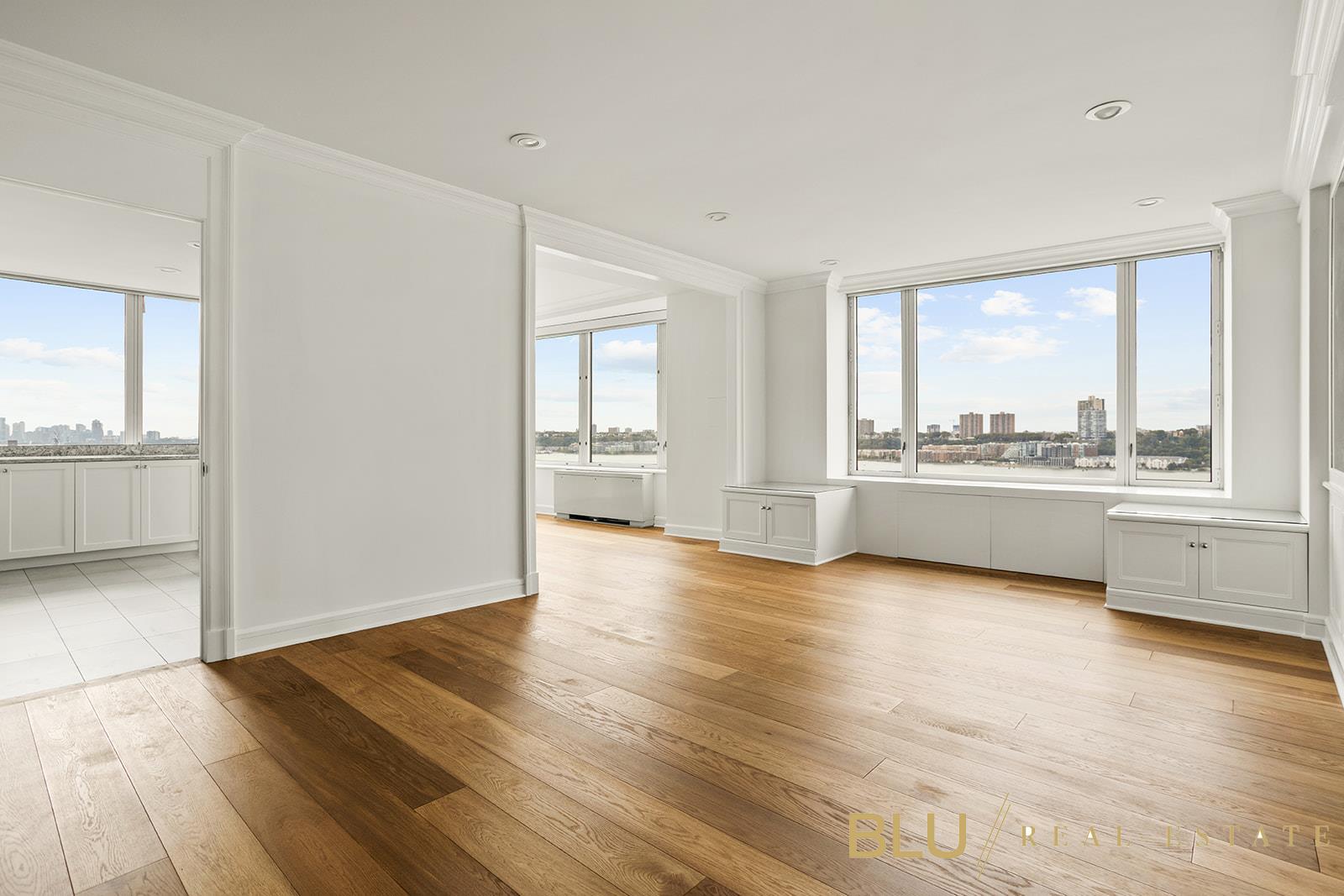 220 Riverside Boulevard 15-J — photo