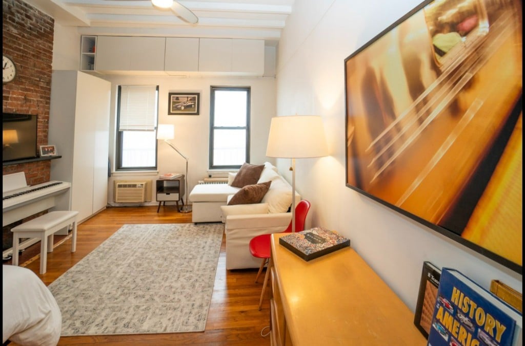 431 W 54th Street 5D — photo
