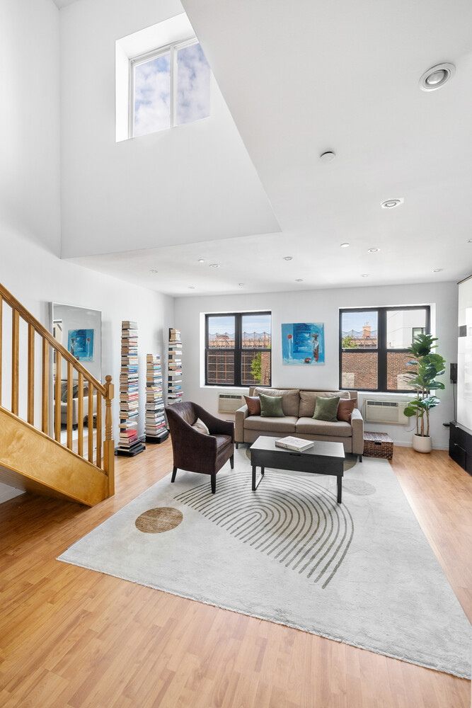 895 Myrtle Avenue Apt4B — photo