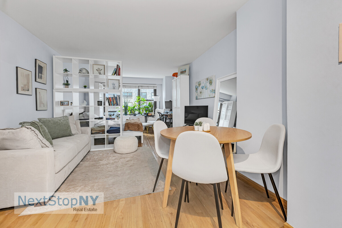 220 E 57th Street 8E — photo