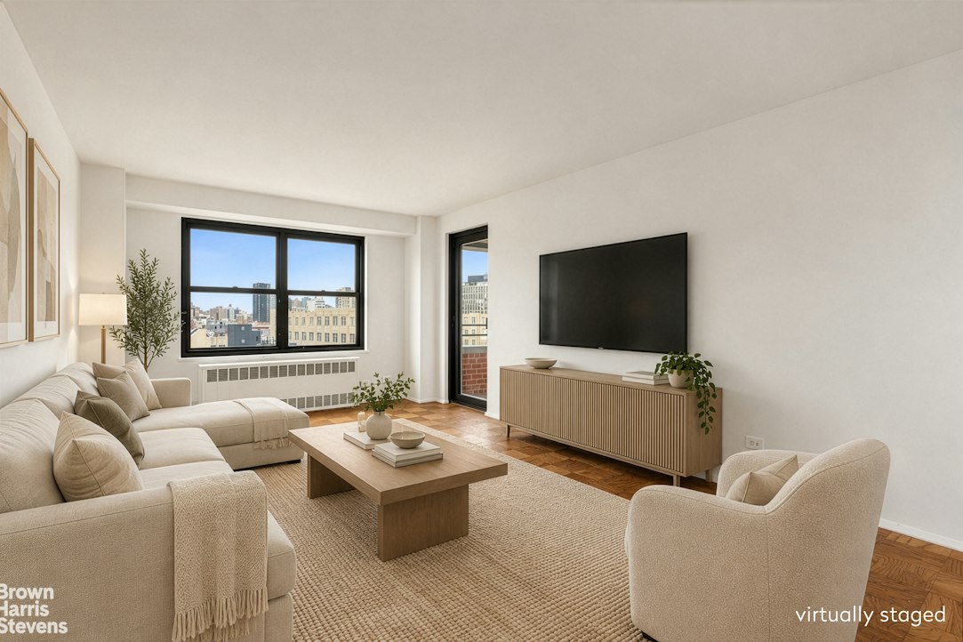 385 Grand Street L1108 — photo