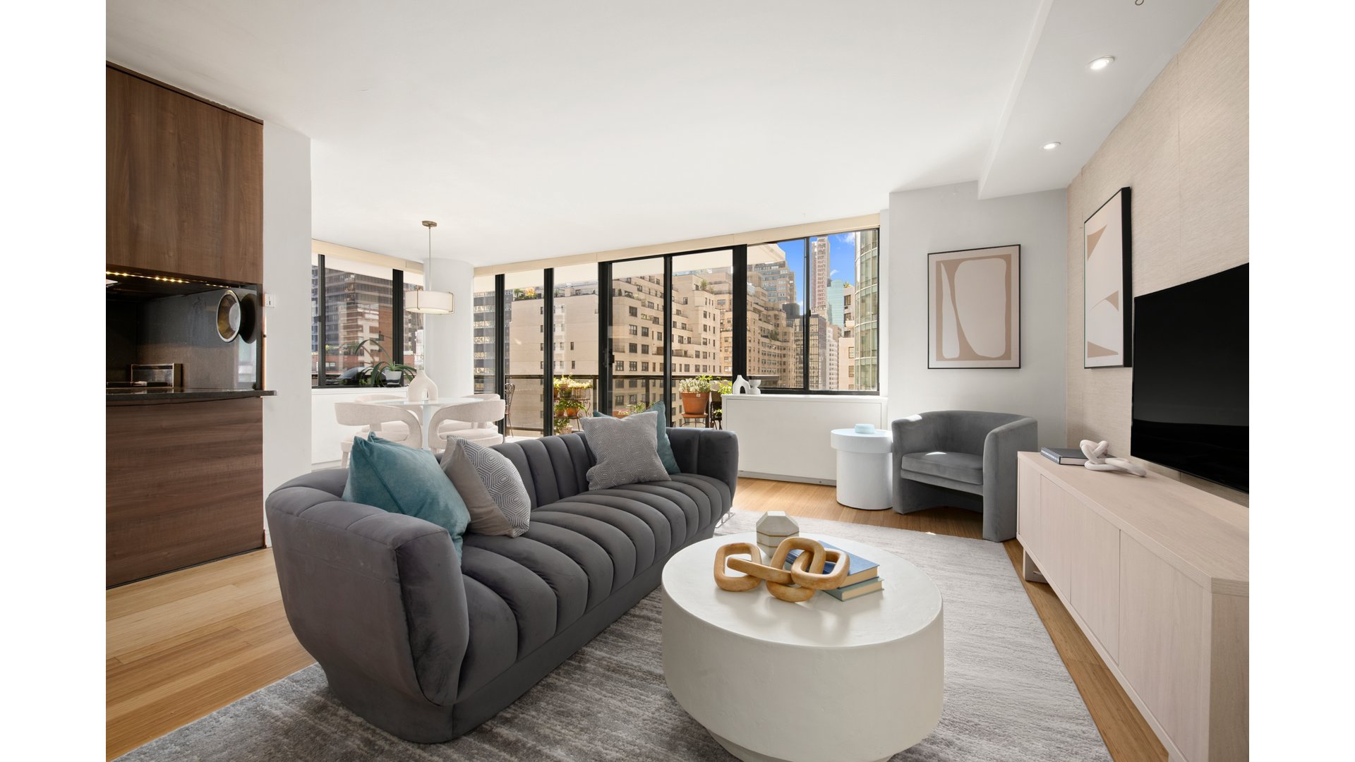 255 E 49th Street Unit 14D — photo