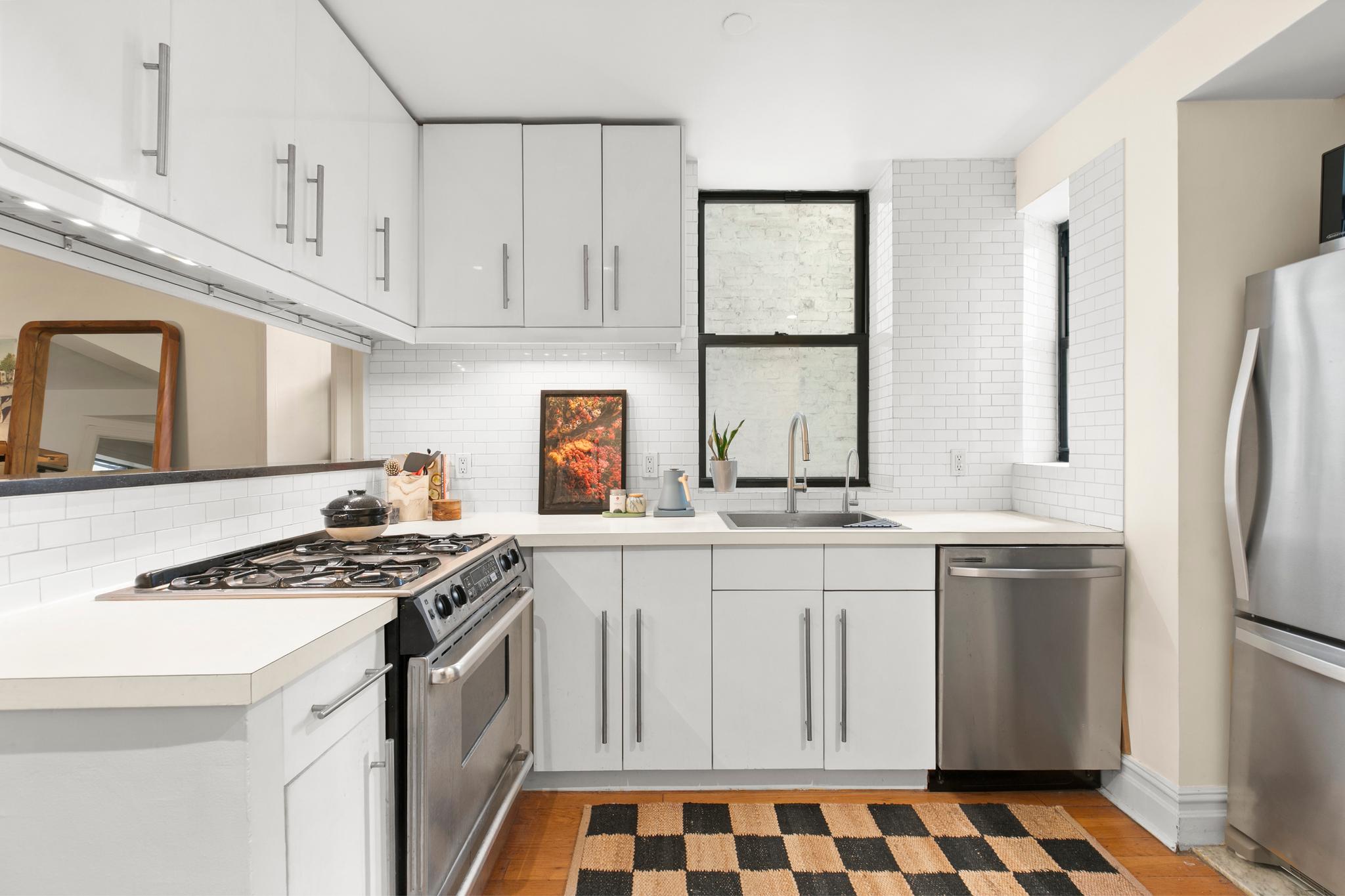 157 Ludlow Street Unit 2-R — photo