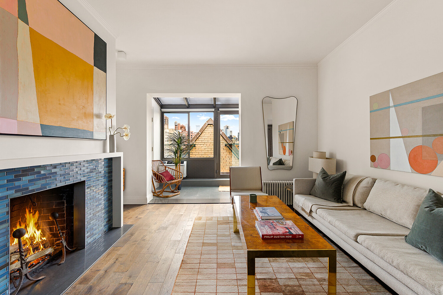 61 W 9th Street Pha — photo